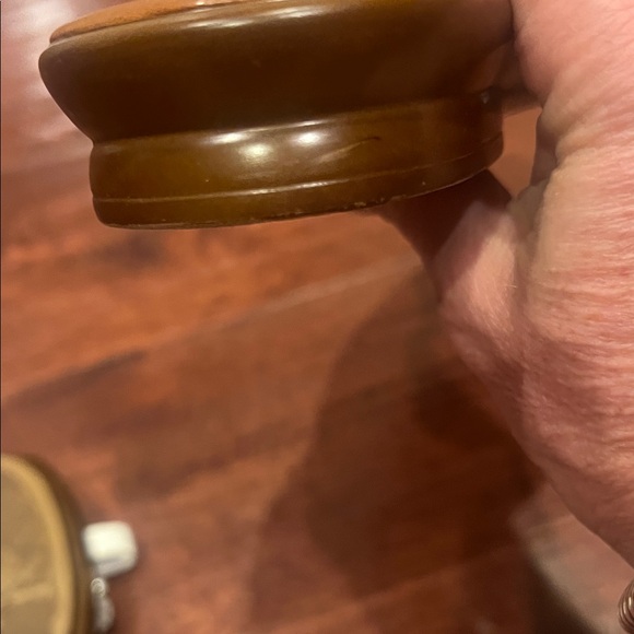 Italian Shoemakers White and Brown Sandals - Picture 7 of 8